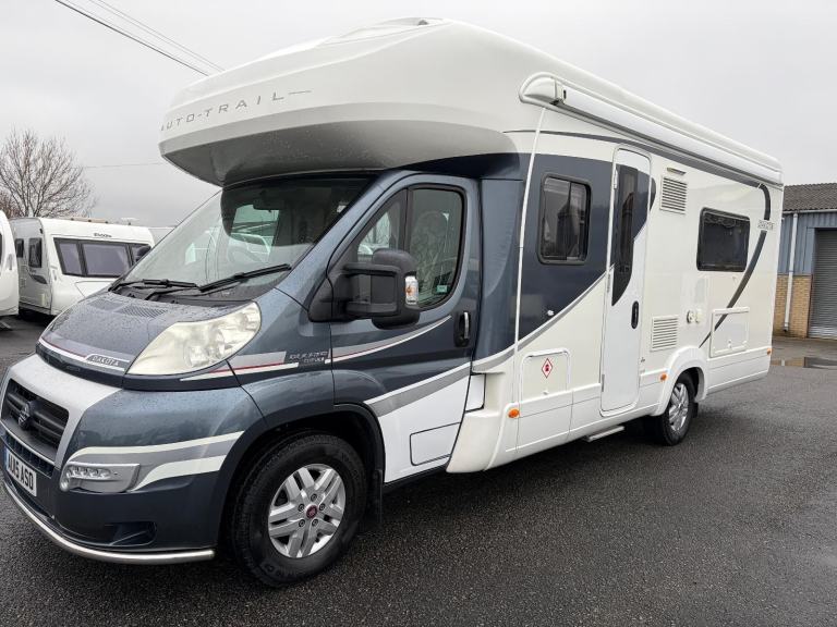 Auto Trail Frontier Dakota 4 berth 2015 ***LOVELY CONDITION***