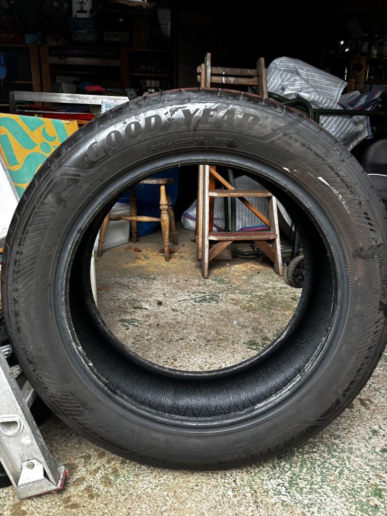 4 x Goodyear EfficientGrip Performance 215 55/R18 95T tyres - VW ID.3