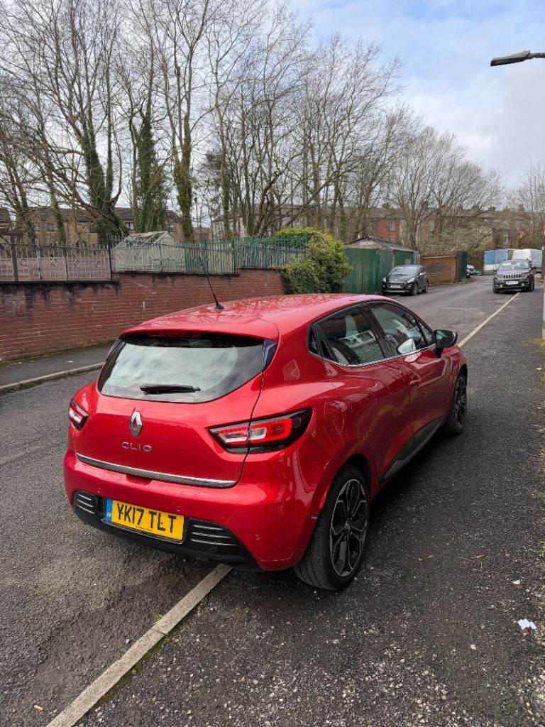 Renault, CLIO, Hatchback, 2017, Semi-Auto, 1461 (cc), 5 doors