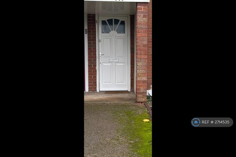 1 bedroom flat in Victoria Road, Aston, Birmingham, B6 (1 bed) (#2714535)