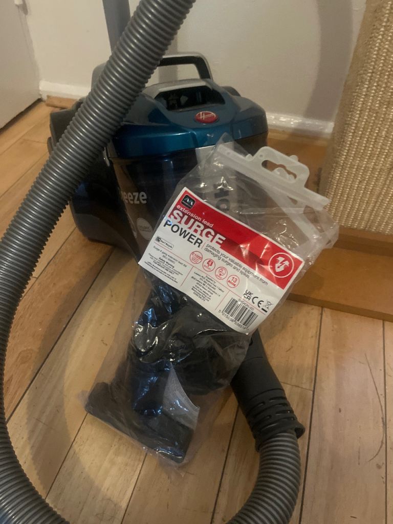 Breeze hoover with attachments 