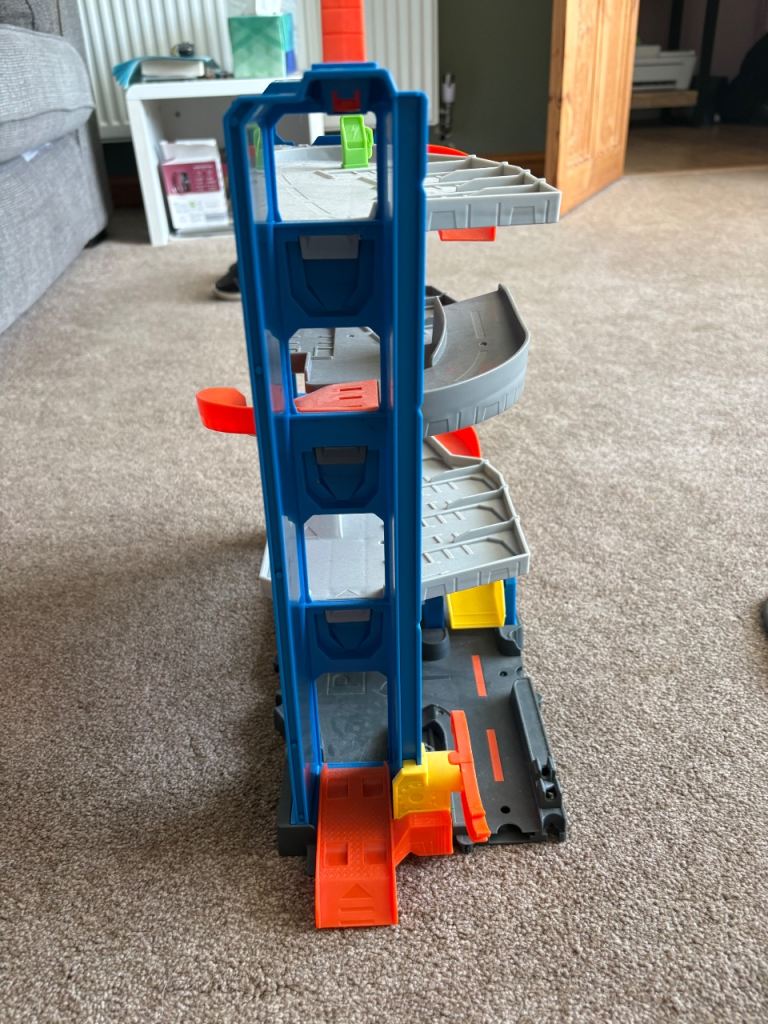 Hot Wheels Multi-Level Toy Car Garage Track Set