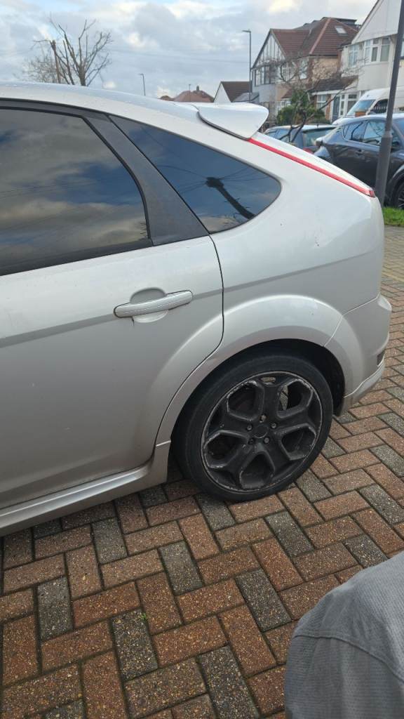 Ford, FOCUS, Hatchback, 2010, Manual, 1560 (cc), 5 doors