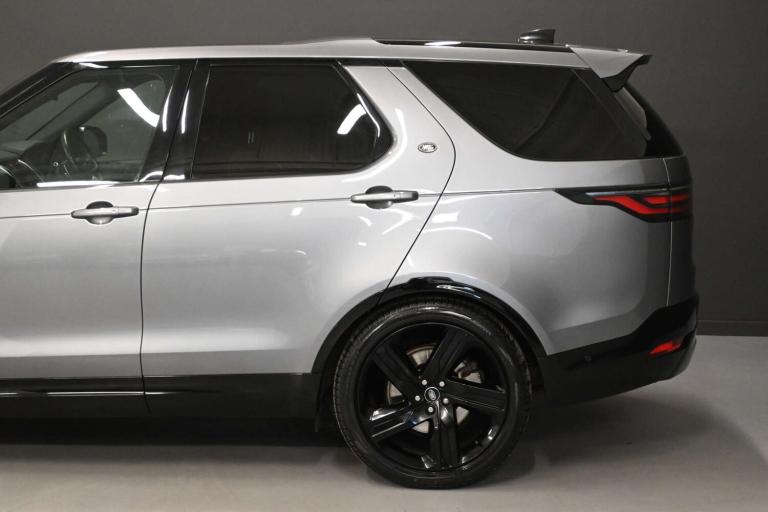 2021 Land Rover Discovery 3.0 Discovery R-Dynamic SE D MHEV Auto 4WD 5dr SUV Diesel Automatic