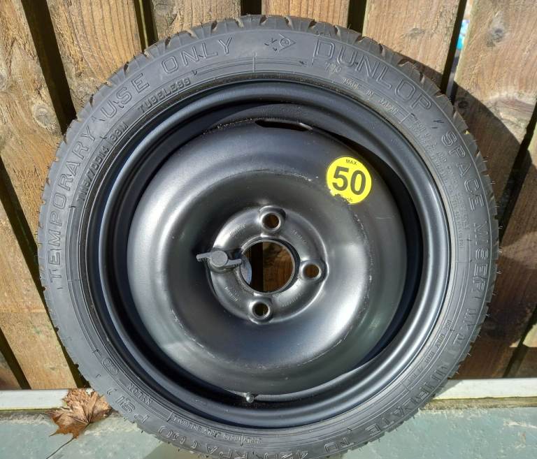 Dunlop 14" Space Saver with Jack and Wheel fixing bolt
