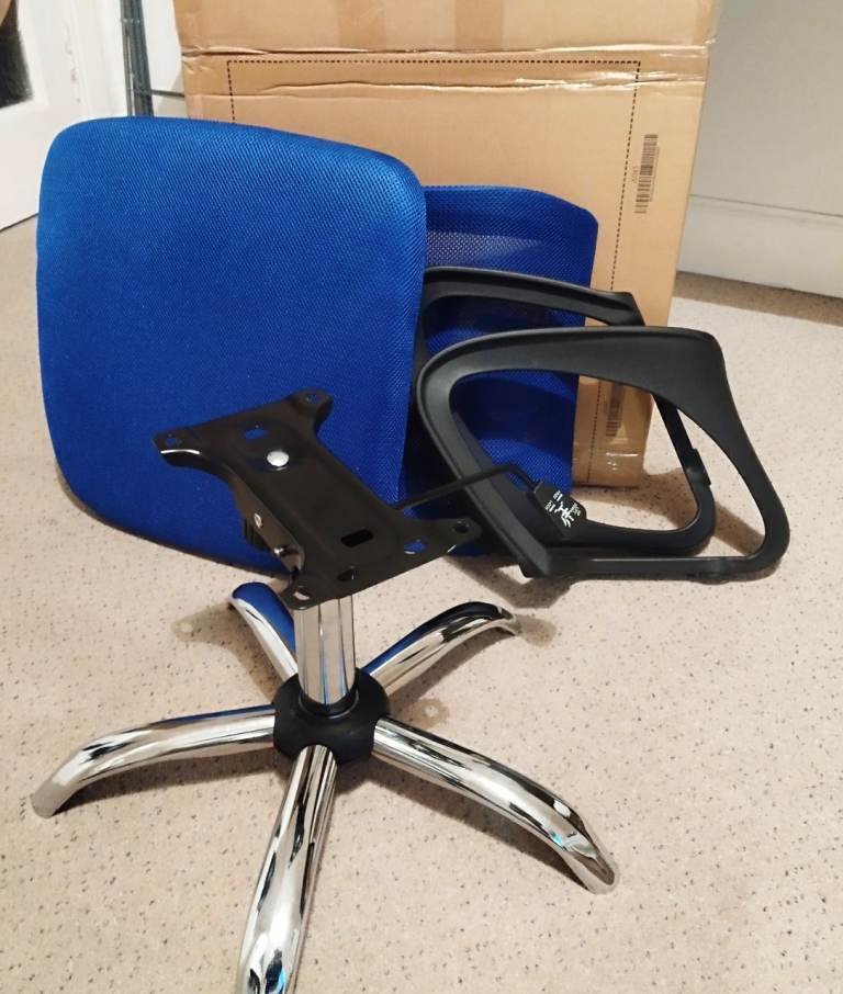Office chair with wheels
