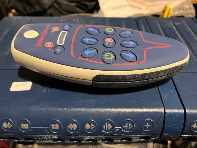 Powrtouch automatic caravan motormovers