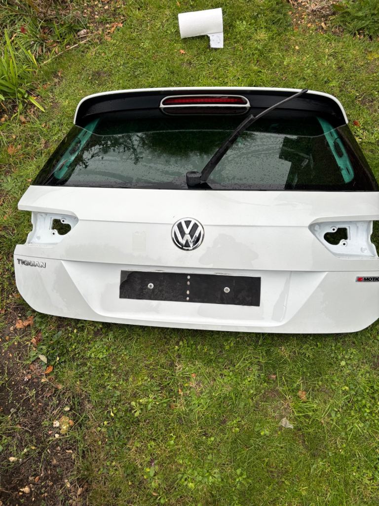 Tiguan motion 4by4 boot 