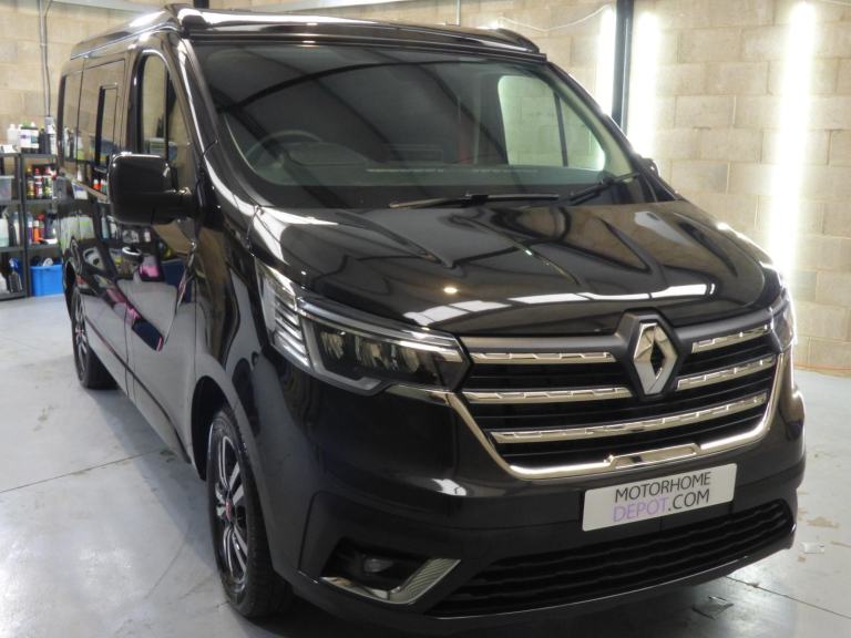 2025 reg 4 berth 5 belt Renault Trafic auto gearbox campervan conversion 