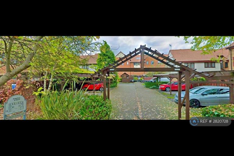 1 bedroom flat in Napier Court, Bristol, BS1 (1 bed) (#2820728)