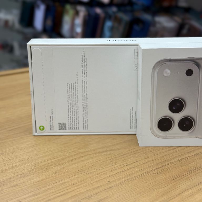 I Phone 17 pro max , 256 gb , unlocked 
