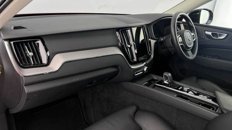 2022 Volvo XC60 2.0 B4D Plus Dark 5dr AWD Geartronic SUV Diesel Automatic
