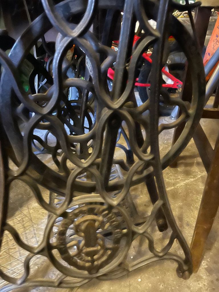 Singer sewing table