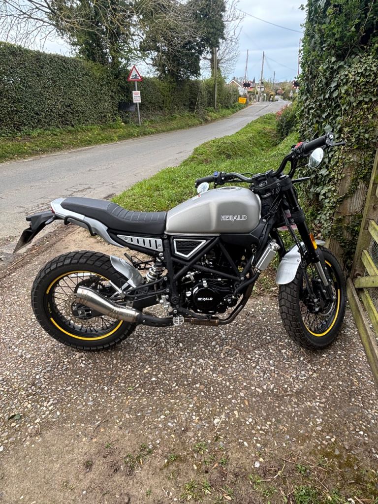Other Motorbikes, BRAT 125, 2024, 124 (cc)