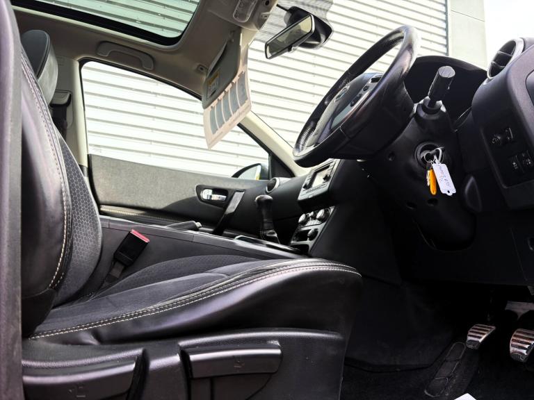 2013 Nissan Qashqai 1.6 [117] PETROL 360 5DR GREAT SPEC MPV SAT NAV PHONE PREP ETC !!! HATCHBACK ...