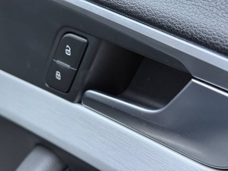 2016 Audi A4 2.0 TFSI S line Saloon 4dr Petrol S Tronic Euro 6 (s/s) (190 ps) Saloon Petrol Autom...