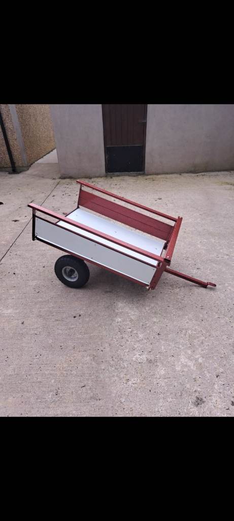 Garden tipping Trailer Cart – Good Condition