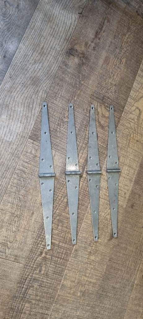 Set of 4 Metal Strap Hinges for Gates or Doors – Good Condition
