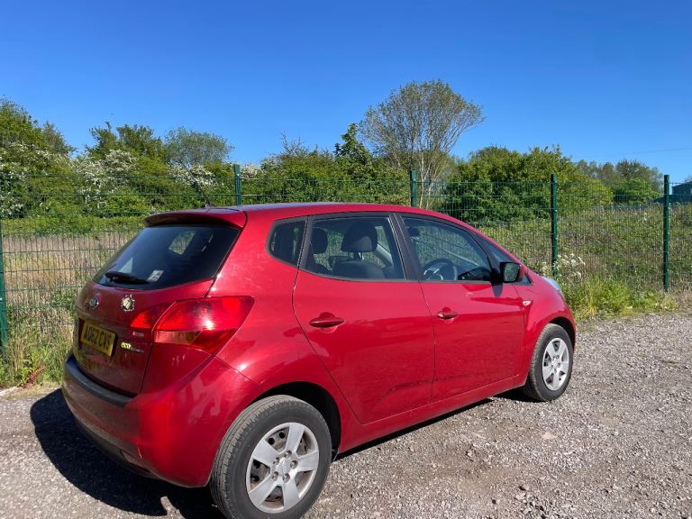 KIA VENGA 1.4 ECODYNAMICS 62 REG RED 5 DOOR 12 MONTHS MOT ROAD TAX £170 SERVICE HISTORY 50+MPG