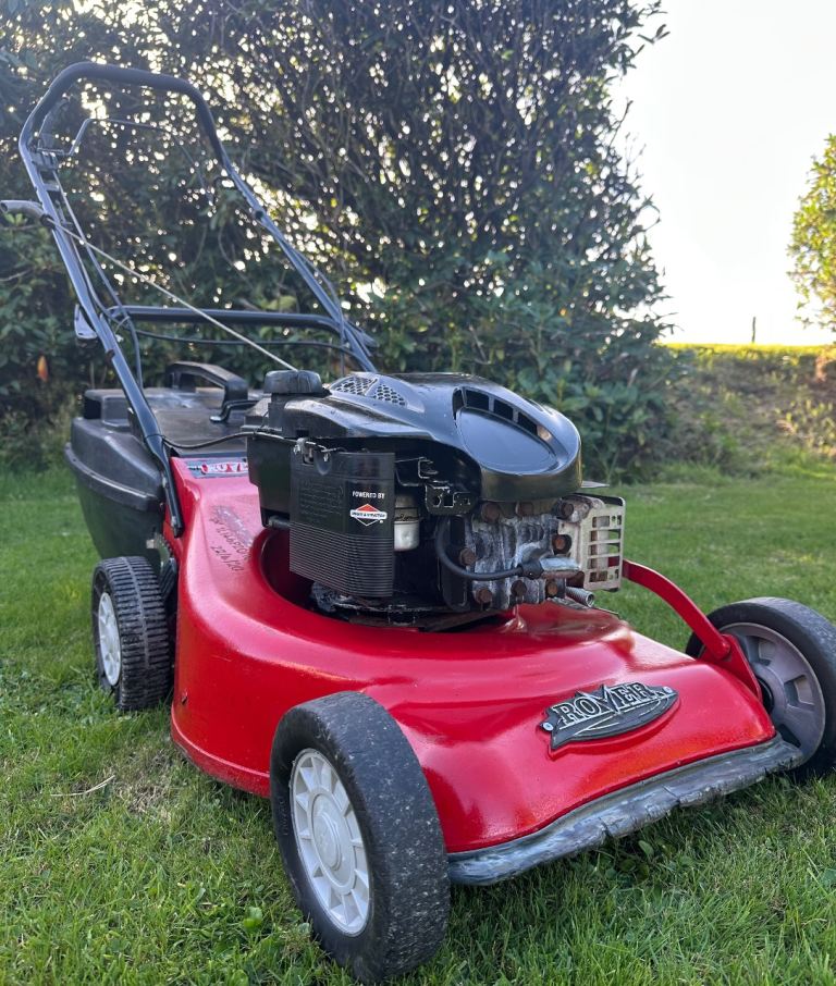 Rover ProCut 50 20”cut commercial alloy deck lawnmower serviced Selfdrive mower lifts wet grass 