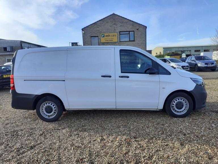 2021 Mercedes-Benz Vito 110CDI Progressive Van PANEL VAN DIESEL Manual