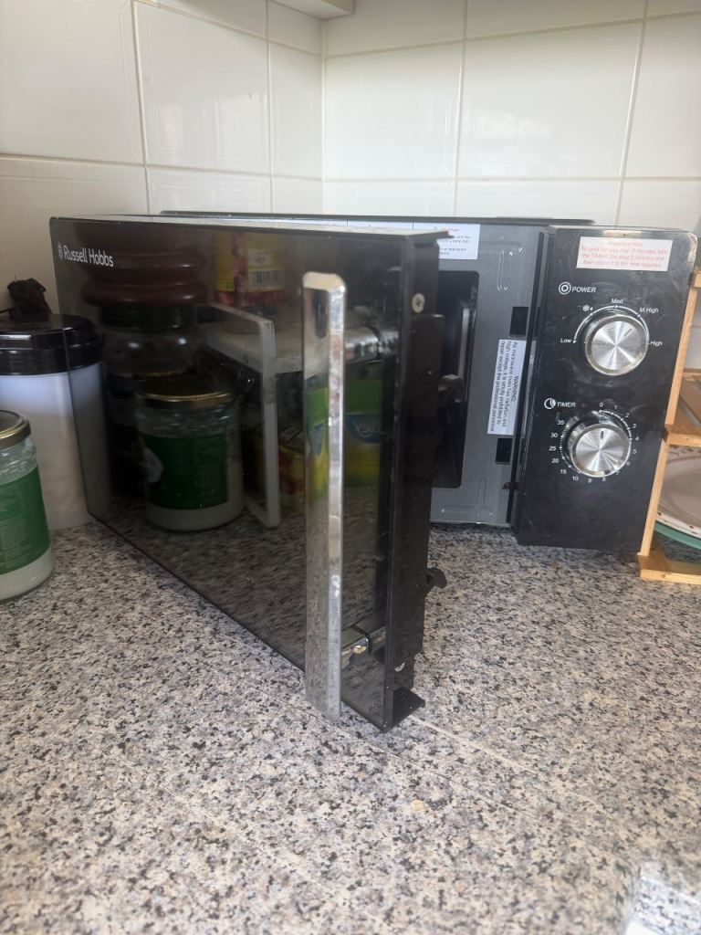 Russell Hobbs Black Microwave Oven – Good Condition