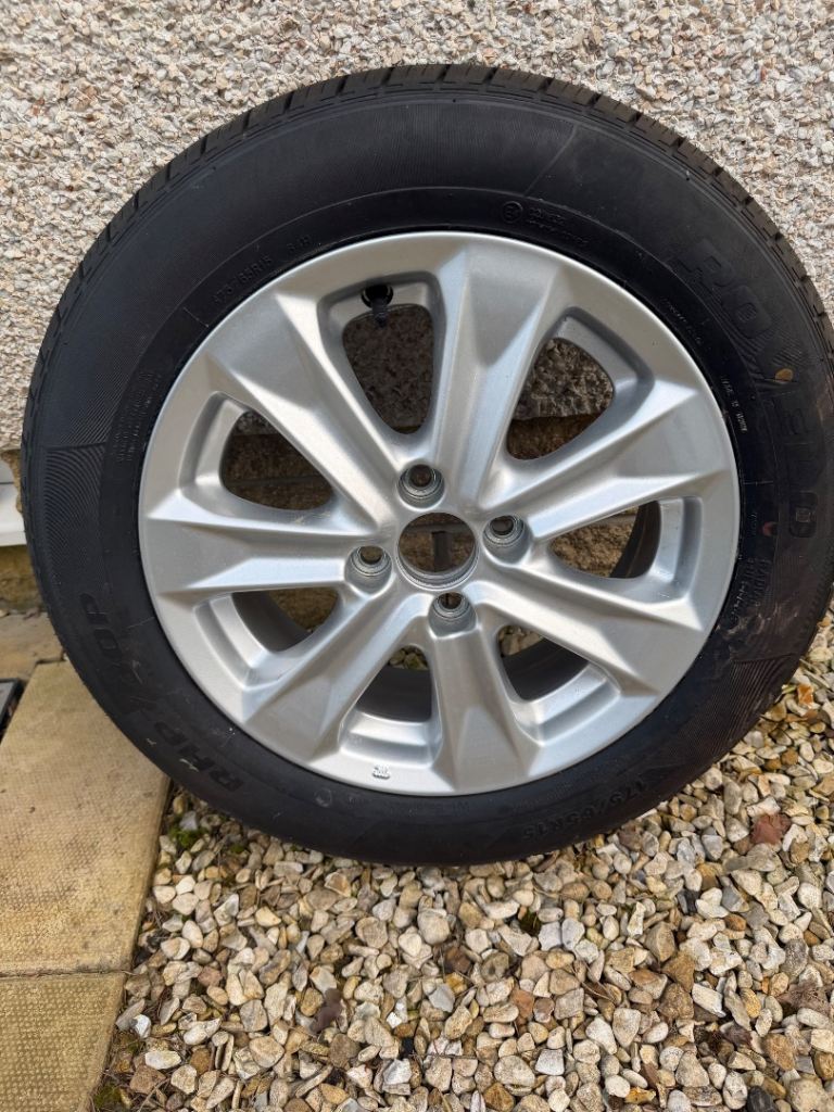 Brand New Alloy Wheel with tyre