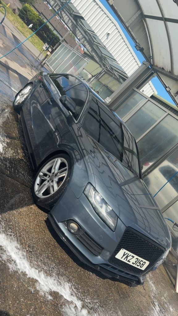 Audi, A4, Saloon, 2009, Manual, 1968 (cc), 4 doors