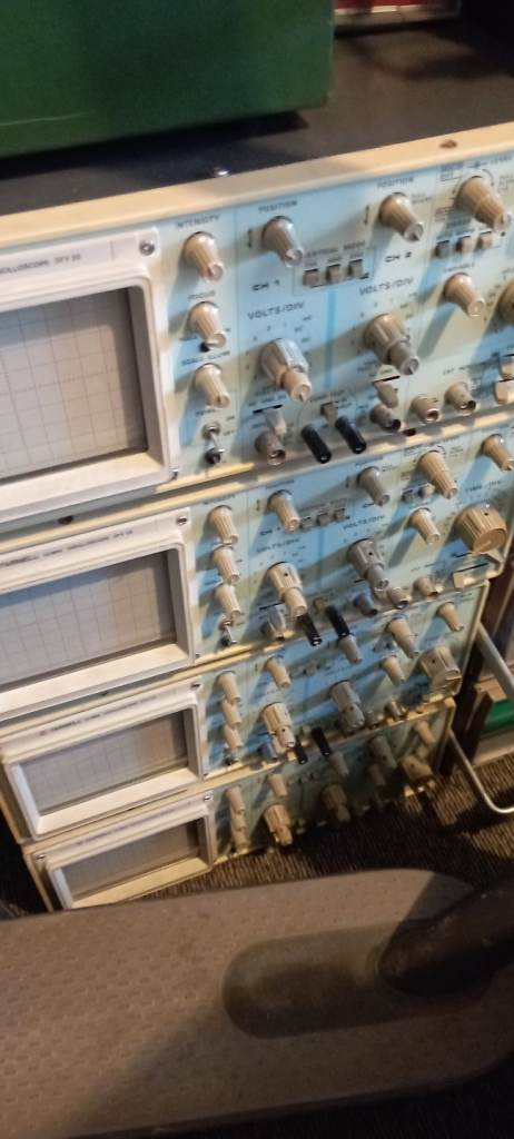 Farnell DTV 20 oscilloscope 