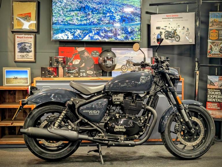 2025 ROYAL ENFIELD SHOTGUN 650 in Sheet Metal Grey