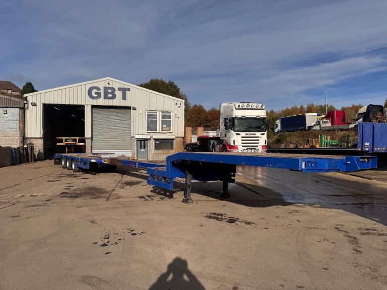 Denniosn EXT Low Loader trailer 