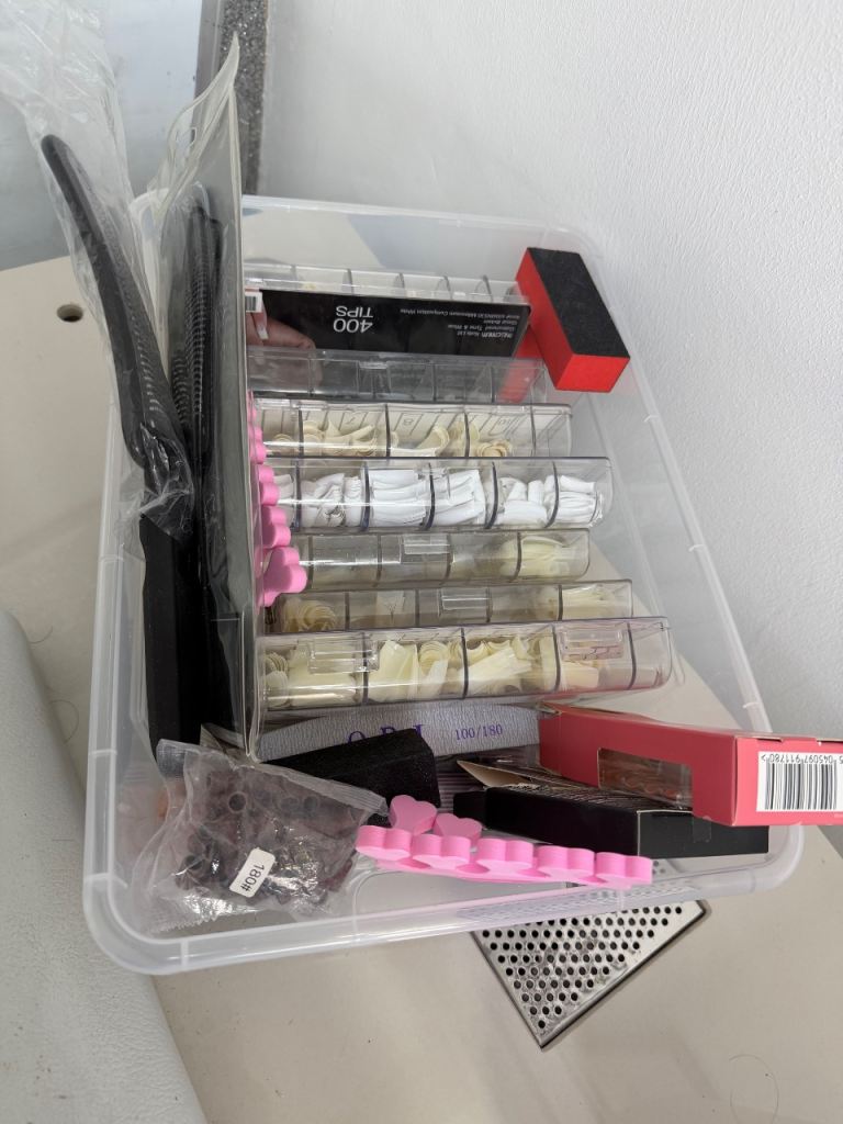 Acrylic nail products 