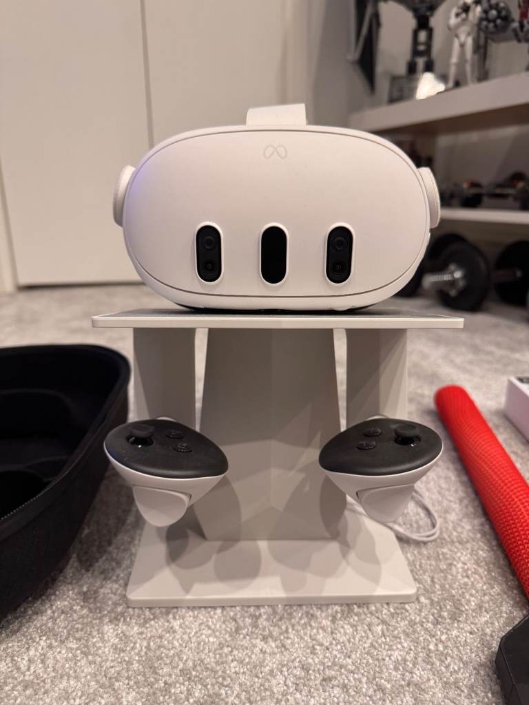 Meta Quest 3 512GB Virtual Reality VR Headset + Accessories