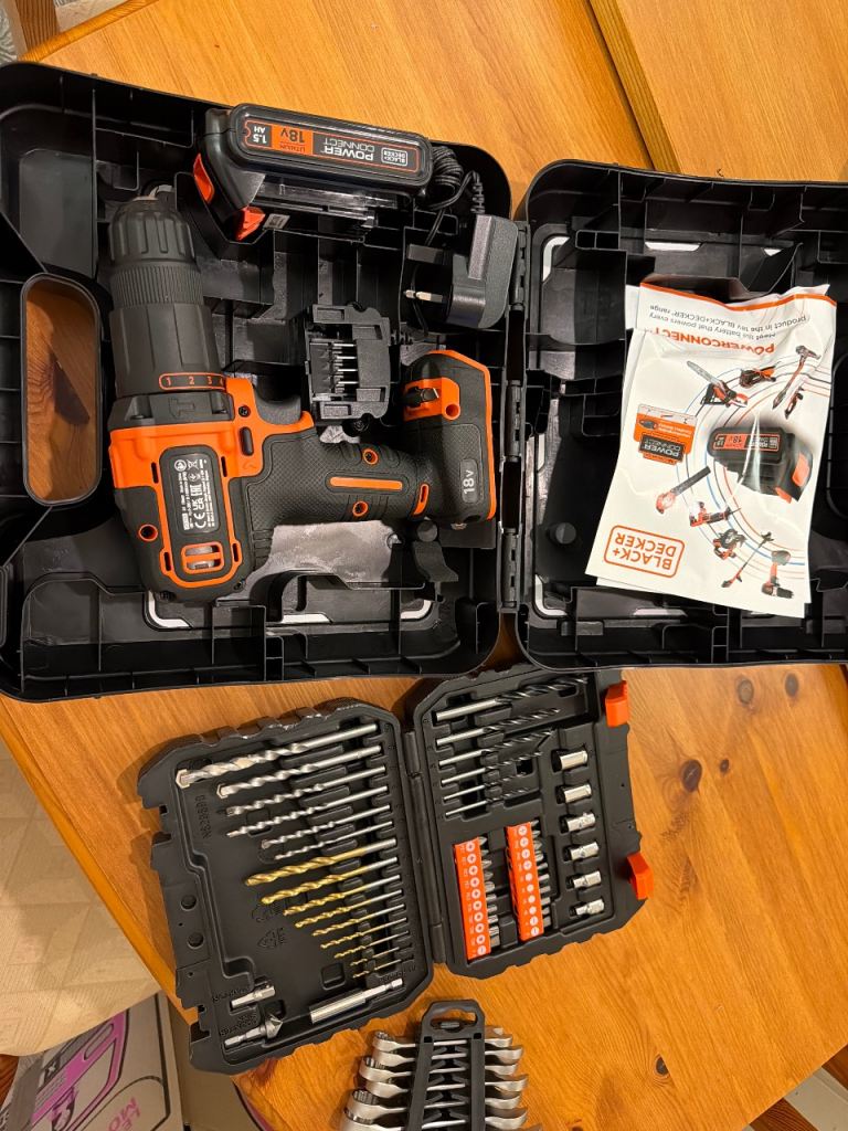 Black+Decker 18V Cordless Drill with Accessories – New without receipt 