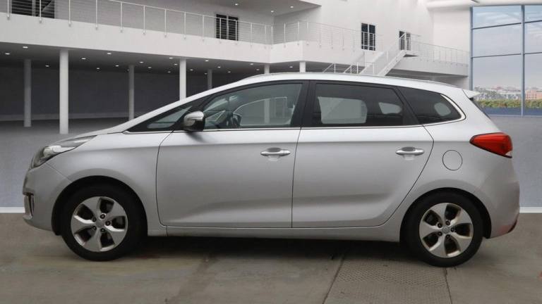 2014 Kia Carens 1.6 GDi 2 5dr MPV PETROL Manual