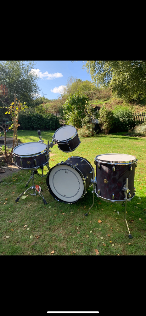 Gretsch Broadkaster black satin drums