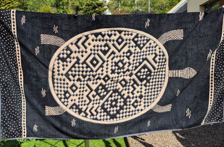 2 large luxurious beach towels £30 for  2
