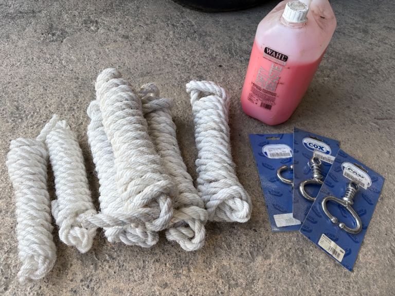 Cattle lead ropes, bull holders and shampoo