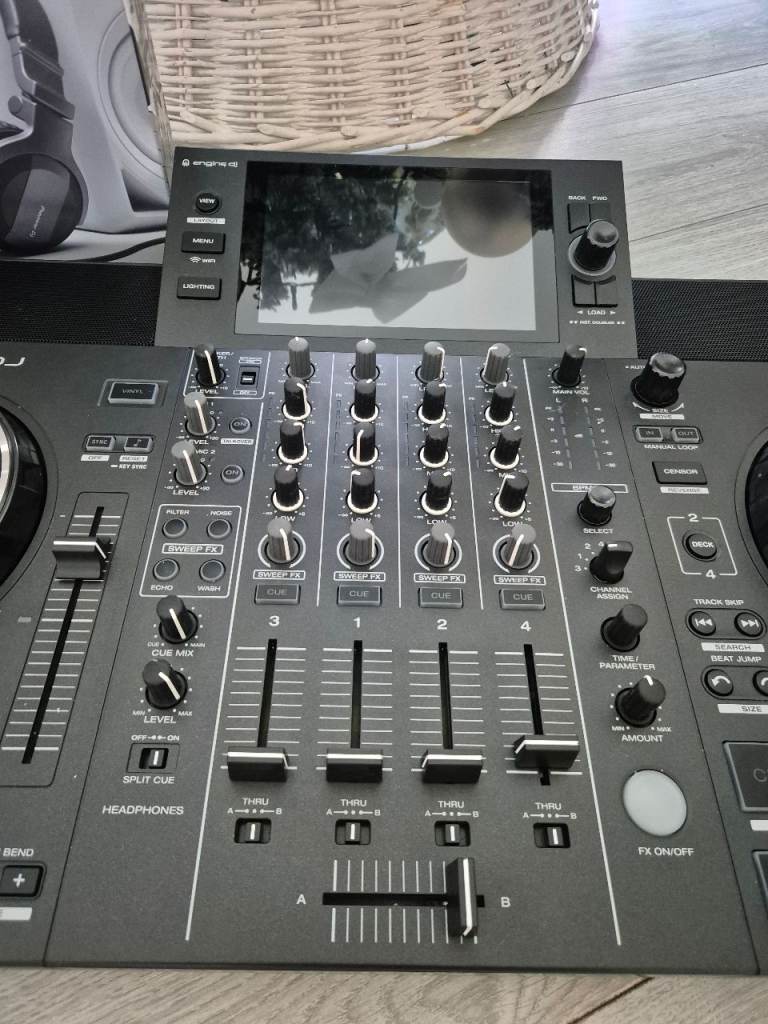 Denon DJ SC Live 4