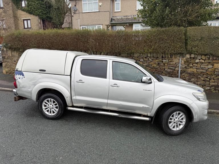 2013 Toyota Hilux Invincible D/Cab Pick Up 3.0 D-4D 4WD 171 PICK UP Diesel Manual