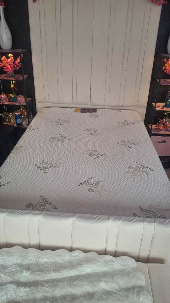 SOLD!!!!!       4ft MATTRESS ONLY!!           Small Double Foam Mattress