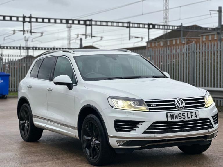 2015 Volkswagen Touareg 3.0 V6 TDI BlueMotion Tech 262 R-Line 5dr Tip Auto Euro 6 ESTATE Diesel A...