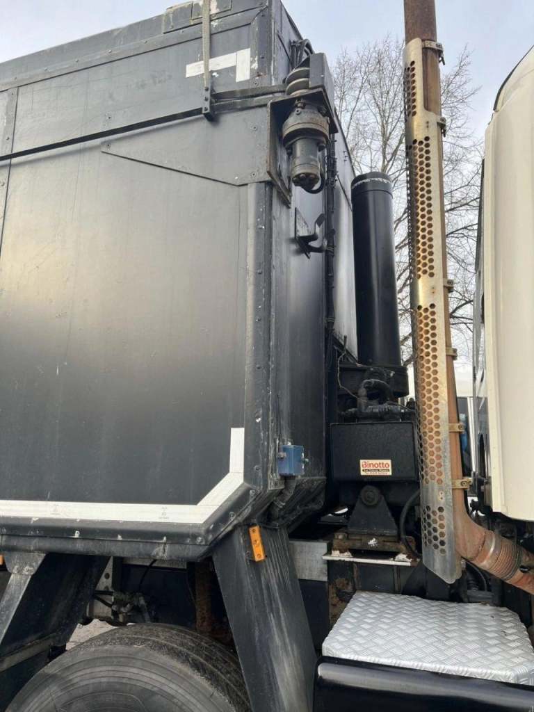 2013 SCANIA P400 8X4 TIPPER