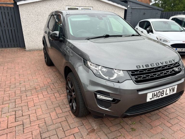 2 former keeper 2019  Land-rover discovery sport se tech td4 2L diesel 6 speed manual mot 1 year 