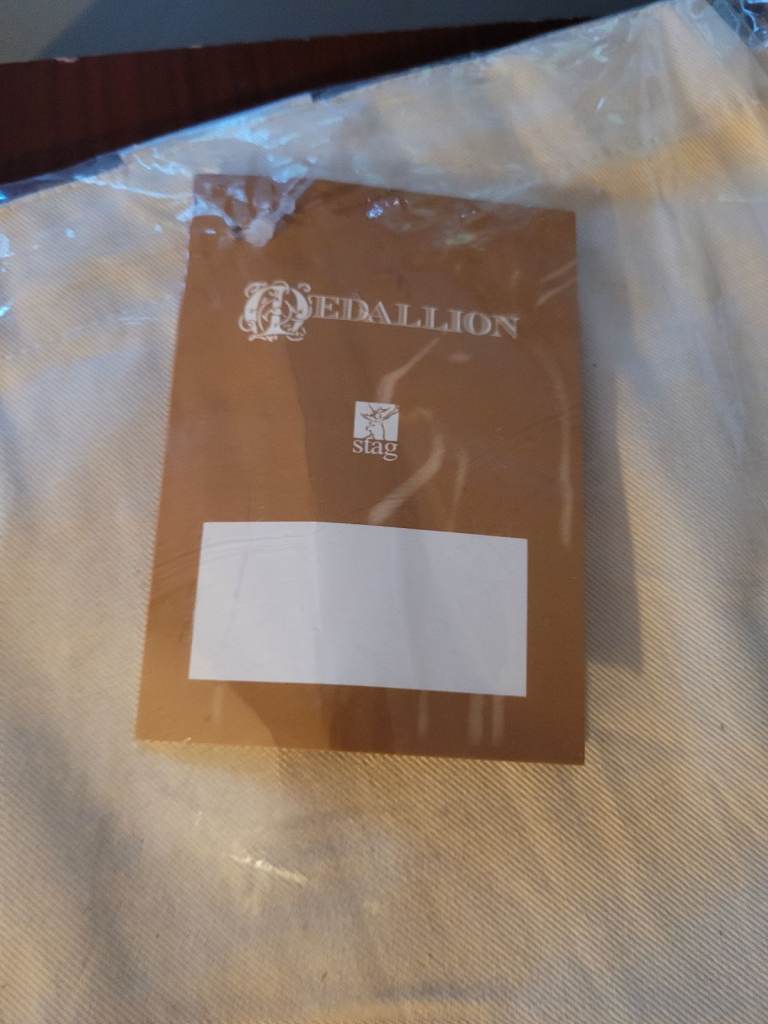 MEDALION CAFT APRON COOKING SCHOOL WOODWORK