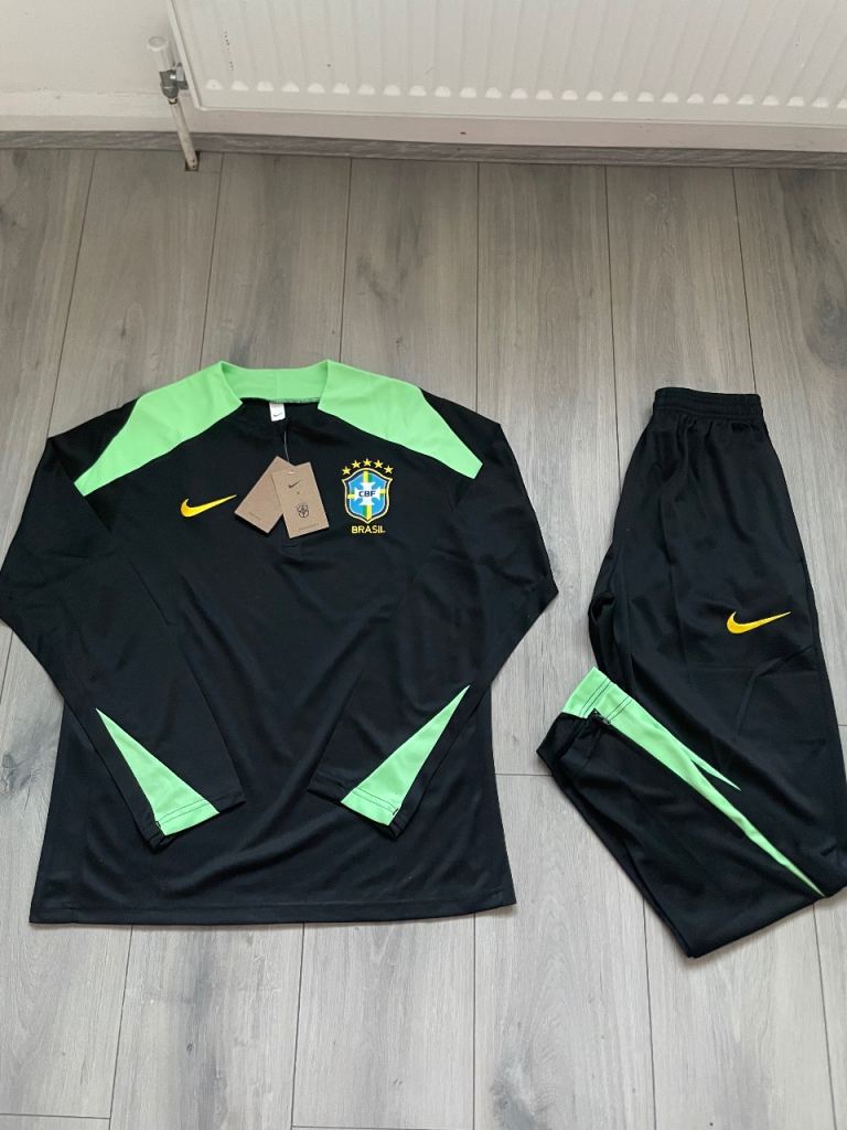 6 in stock Nike Brazil National Team 2024/25 Football Tracksuit Black & Green Dri-FIT M