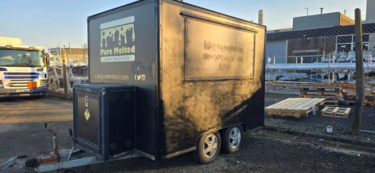 Nice catering trailer / coffee trailer 