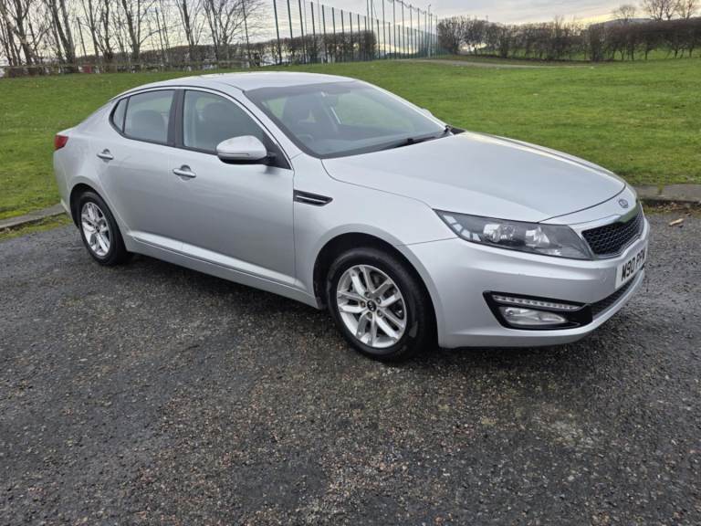 Kia, OPTIMA, Saloon, 4 doors long mot full service history 