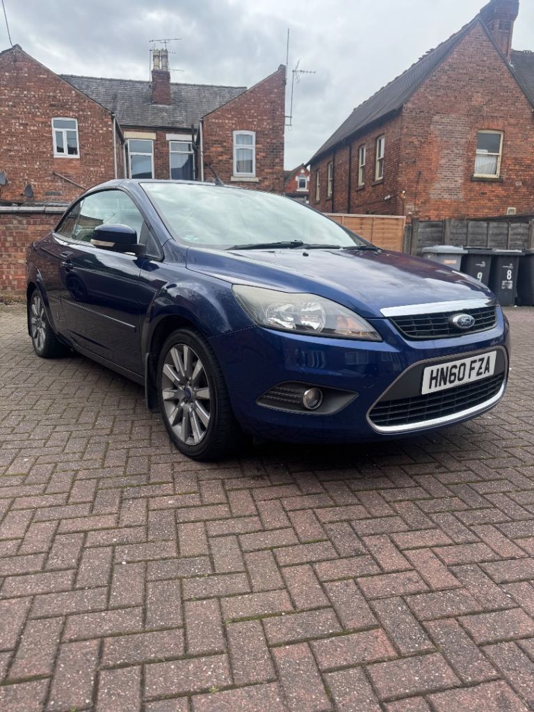 Ford Focus 2.0 petrol convertible 