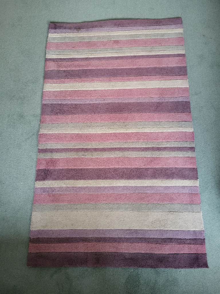 FREE Small Rug. 149cm x 90 cm